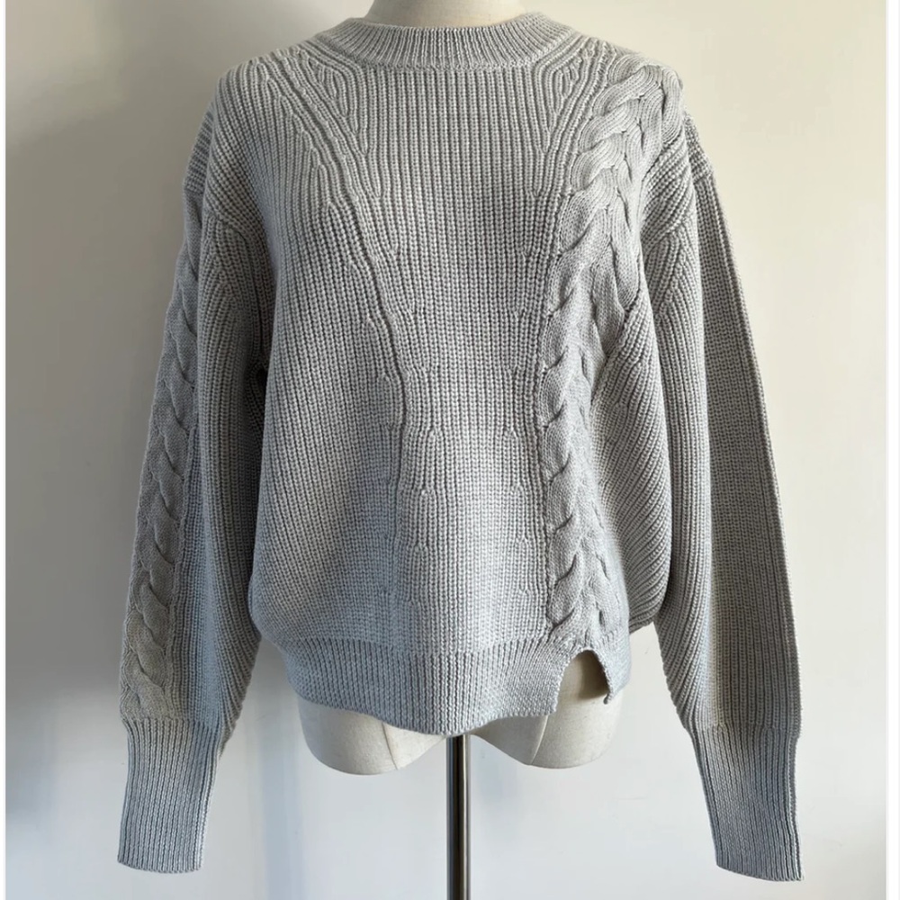 Aritzia Wilfred light gray cable knit wool sweater. Size XS.